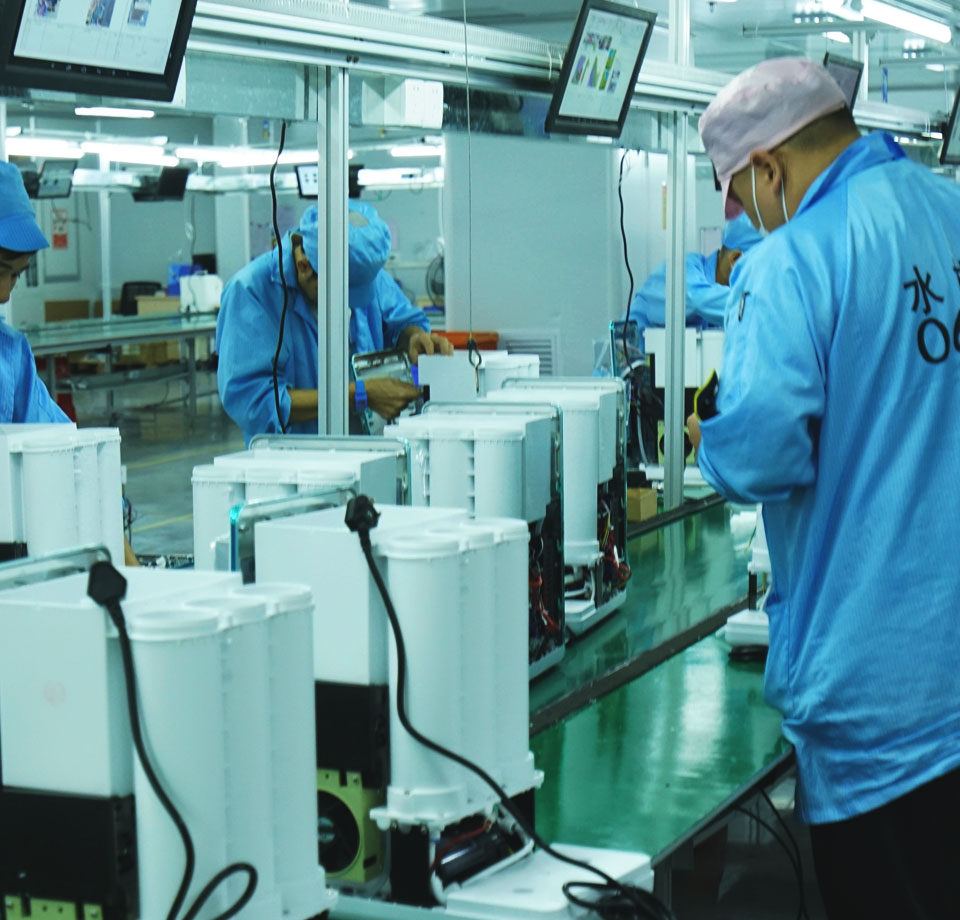 Water purifier production workshop